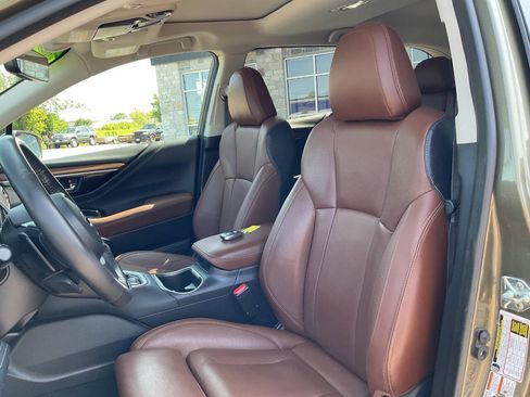 Used 2020 Subaru Outback Touring w/ Popular Package #2 AWD/4WD image 16