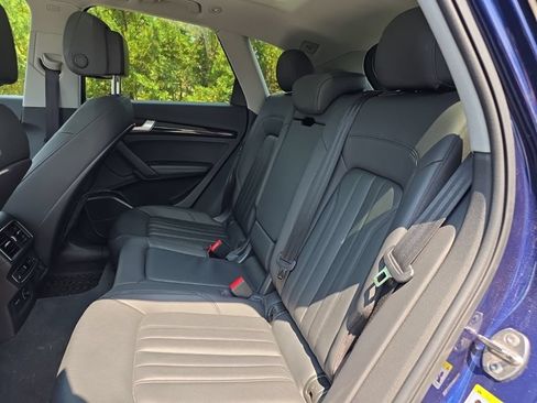 Used 2019 Audi Q5 2.0T Premium Plus w/ Premium Plus Package AWD/4WD image 11