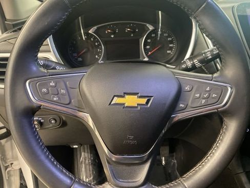 Used 2019 Chevrolet Equinox Premier FWD image 13