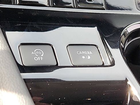 Certified 2025 Nissan Murano SV image 24