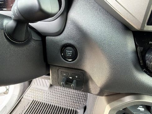 New 2026 Toyota Tundra Limited AWD/4WD image 17