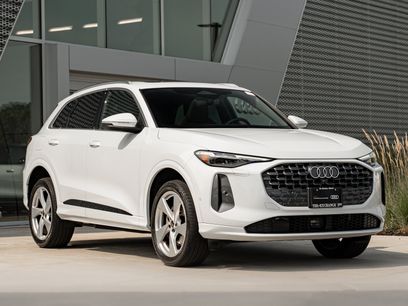 Certified 2025 Audi Q5 Premium w/ Premium Plus