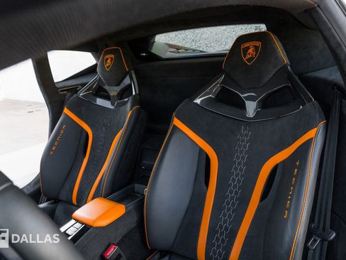 Used 2024 Lamborghini Huracan Tecnica image 26