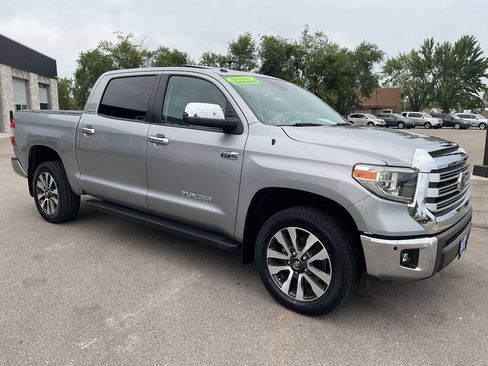 Used 2018 Toyota Tundra Limited w/ Limited Premium Package AWD/4WD image 10