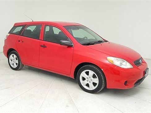 Used 2005 Toyota Matrix image 3