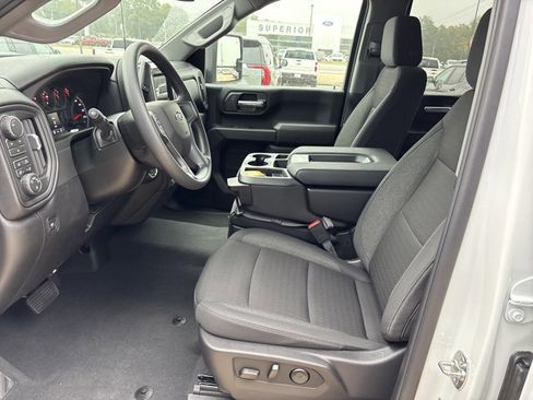 New 2026 Chevrolet Silverado 2500 Custom w/ Custom Value Package image 15