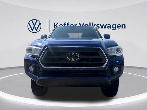 Used 2022 Toyota Tacoma SR5 RWD image 8