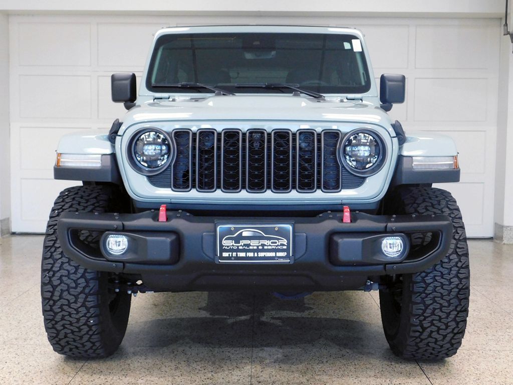 Used 2024 Jeep Wrangler Unlimited Rubicon AWD/4WD image 5