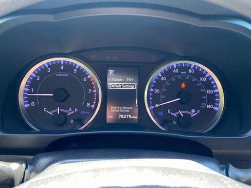 Used 2019 Toyota Highlander LE FWD image 17