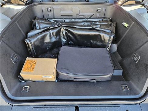 New 2026 GMC Hummer EV SUV image 17