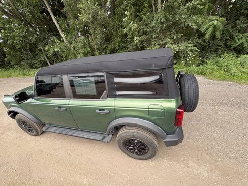 Used 2023 Ford Bronco 4-Door AWD/4WD image 24