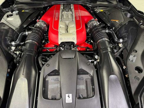 Used 2022 Ferrari 812 GTS image 46