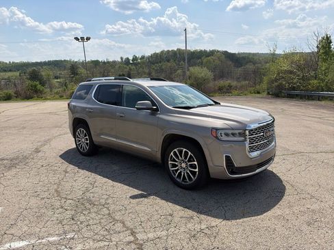 Used 2023 GMC Acadia Denali w/ Denali Ultimate Package AWD/4WD image 1