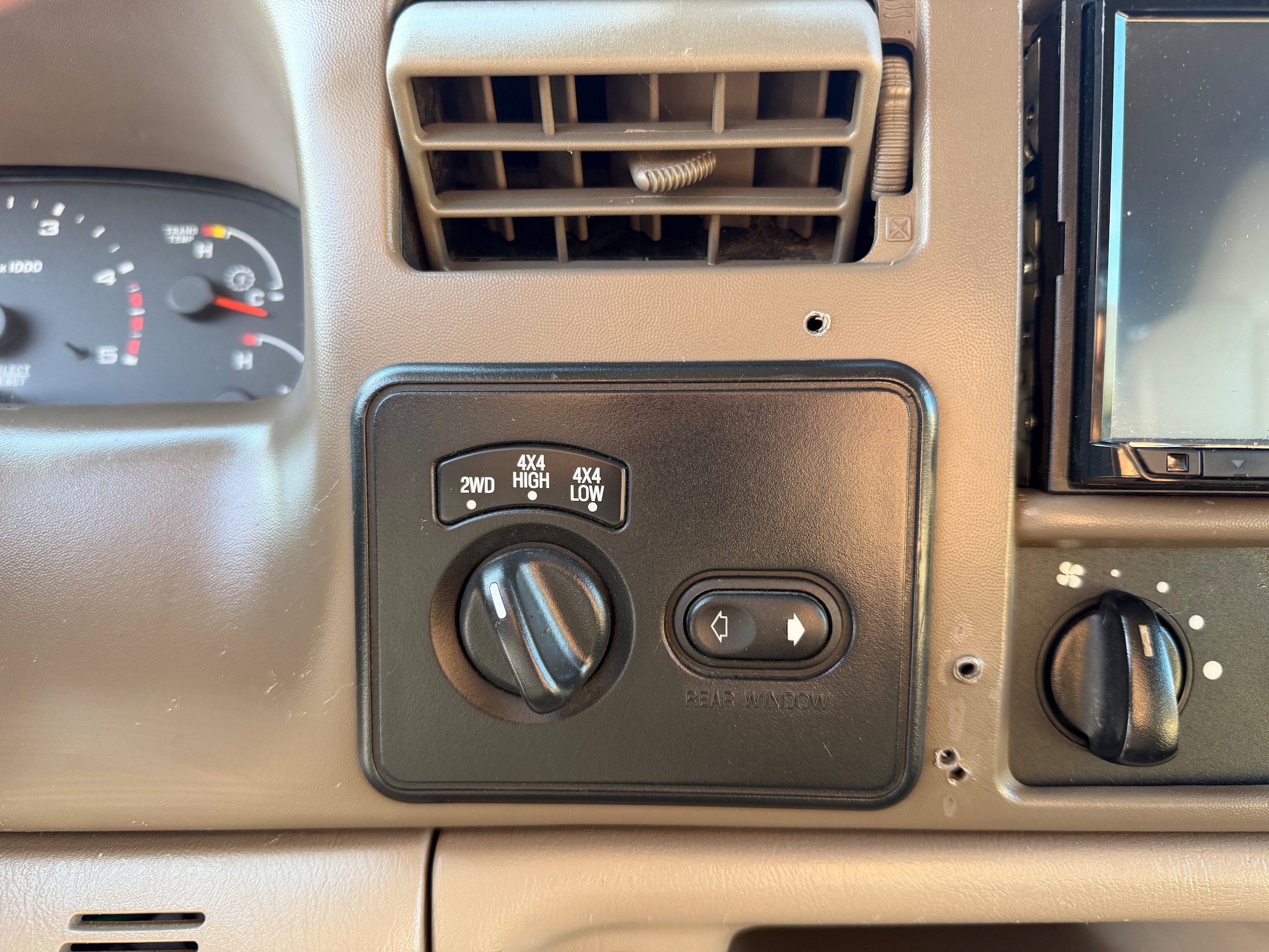 Used 2004 Ford F250 4x4 Crew Cab Super Duty image 12