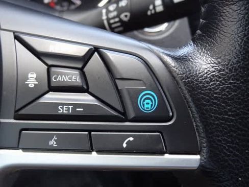Used 2022 Nissan Rogue Sport SV w/ Technology Package image 19