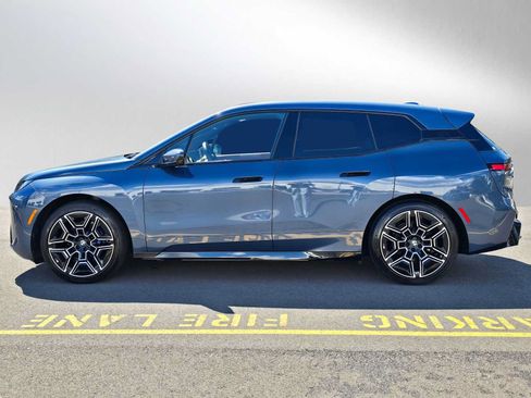 Used 2026 BMW iX xDrive45 w/ M Sport Package AWD/4WD image 6
