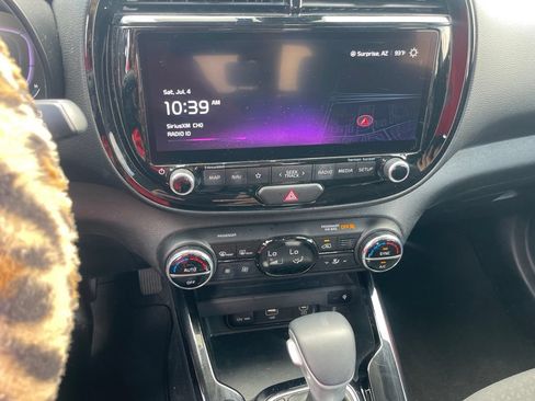 Used 2023 Kia Soul GT-Line w/ GT-Line Technology Package FWD image 2