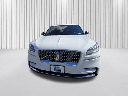 Used 2023 Lincoln Aviator Reserve w/ Elements Package Plus AWD/4WD image 2