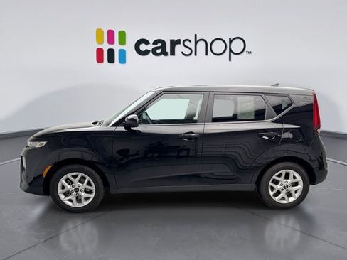 Used 2021 Kia Soul S FWD image 2