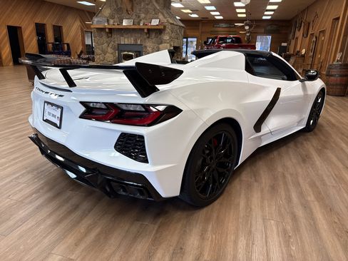 Used 2023 Chevrolet Corvette Stingray Premium Conv w/ Z51 Performance Package image 7