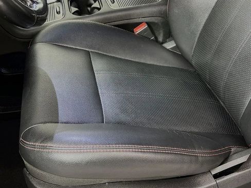 Used 2019 Dodge Grand Caravan GT image 19