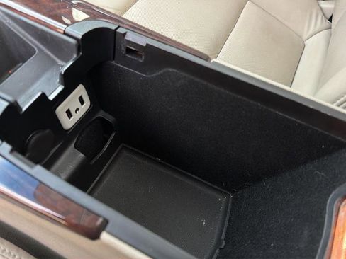 Used 2017 Cadillac XTS Luxury w/ Driver Awareness Package image 34