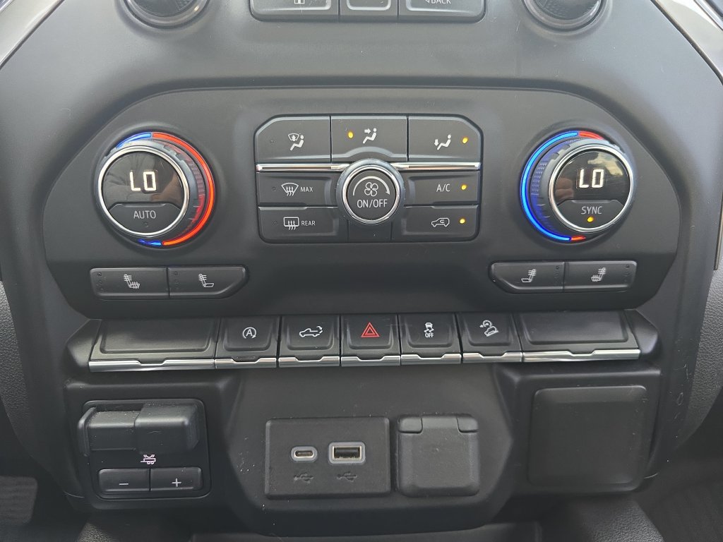 Used 2021 Chevrolet Silverado 1500 LT Trail Boss w/ Bed Protection Package AWD/4WD image 26