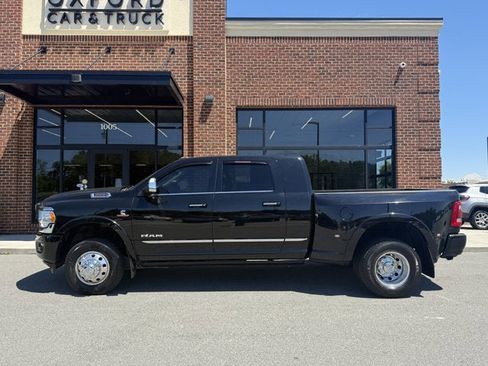 Used 2019 RAM 3500 Limited w/ Max Tow Package AWD/4WD image 3