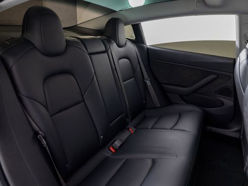 Used 2018 Tesla Model 3 Performance image 23