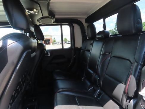Used 2020 Jeep Gladiator Rubicon w/ Dual Top Group AWD/4WD image 23