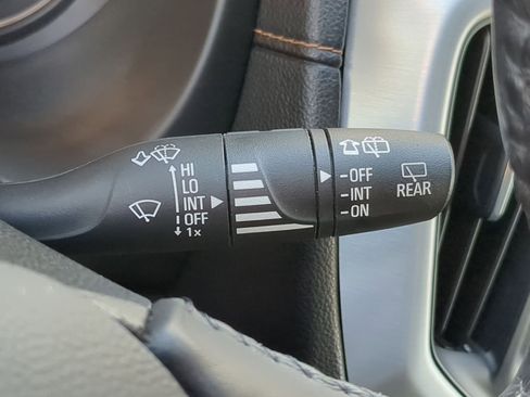 Used 2019 GMC Terrain SLT image 28