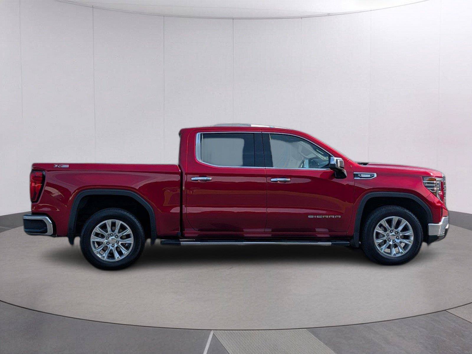 Used 2023 GMC Sierra 1500 SLT w/ SLT Premium Package AWD/4WD image 7