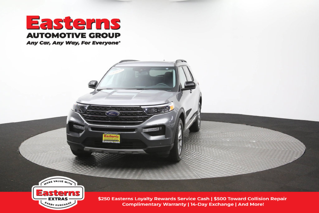 Used 2024 Ford Explorer XLT w/ Equipment Group 202A AWD/4WD image 57