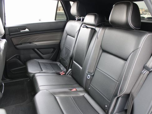 Certified 2023 Volkswagen Atlas Cross Sport SE image 21