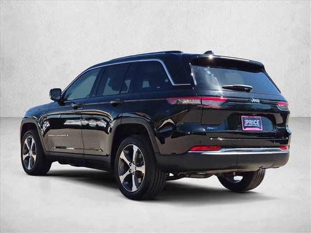 Used 2023 Jeep Grand Cherokee 4WD 4xe image 8