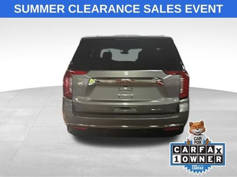 Used 2023 GMC Yukon SLT AWD/4WD image 3