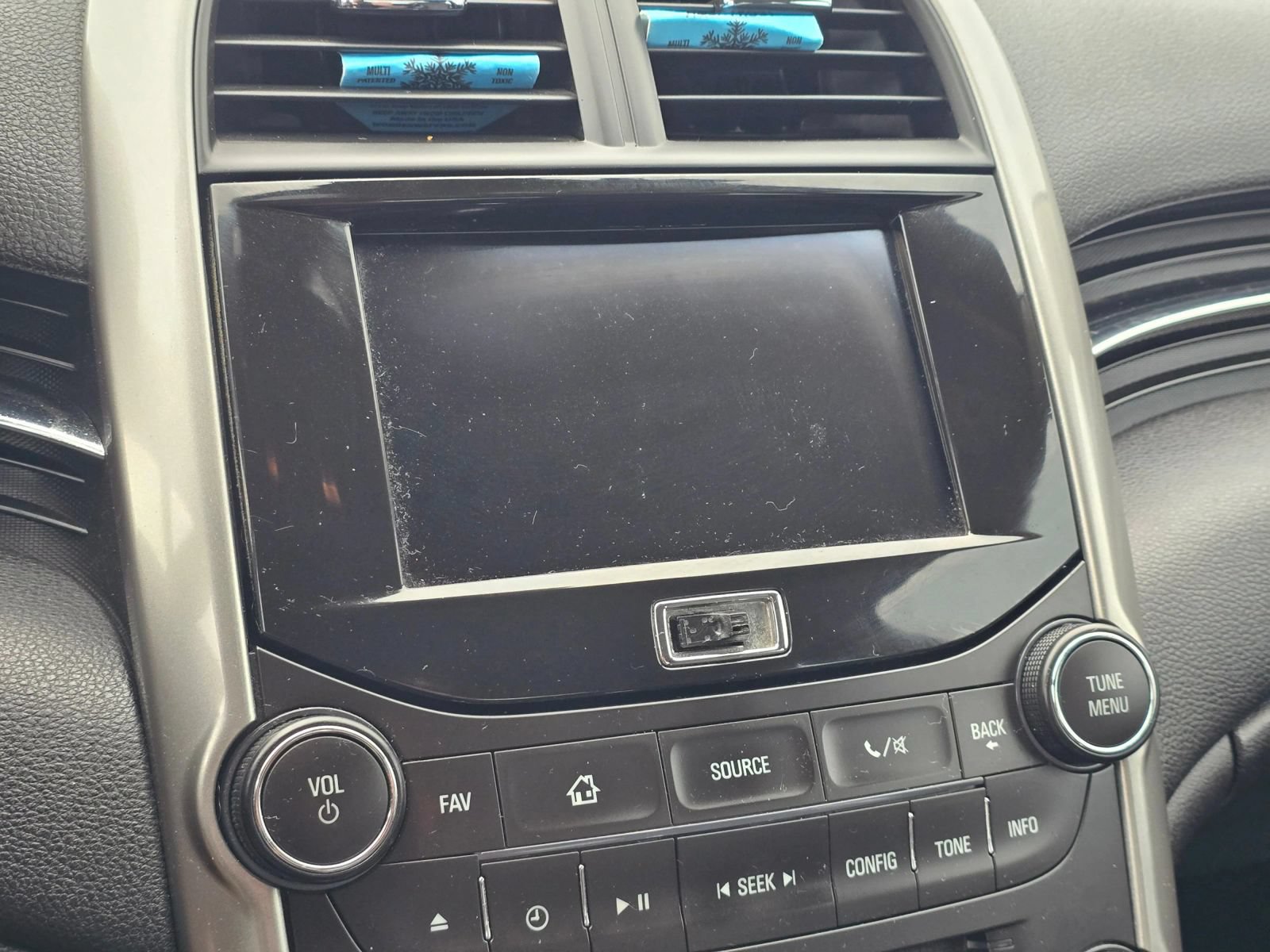 Used 2015 Chevrolet Malibu LT FWD image 27