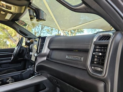 Used 2022 RAM 2500 Laramie w/ Night Edition AWD/4WD image 18