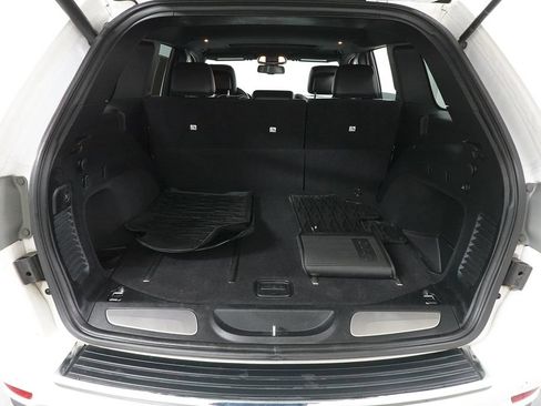 Used 2016 Jeep Grand Cherokee Limited AWD/4WD image 32