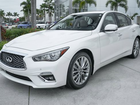 Used 2023 INFINITI Q50 Luxe w/ Cargo Package image 6
