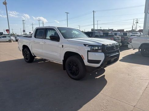New 2026 Nissan Frontier SV w/ All-Weather Content Package AWD/4WD image 3