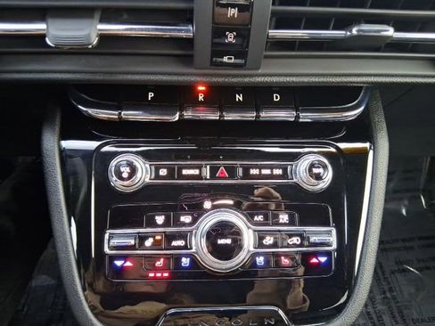 Used 2021 Lincoln Corsair Reserve w/ Equipment Group 201A image 27