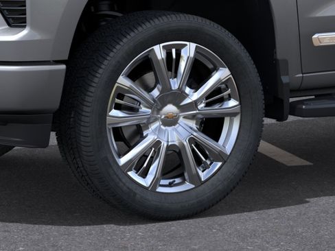 New 2026 Chevrolet Silverado 1500 High Country AWD/4WD image 9