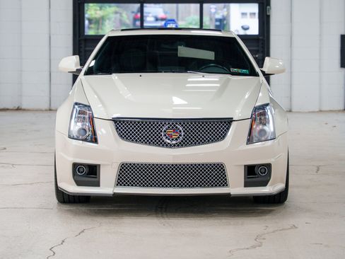 Used 2013 Cadillac CTS V RWD image 5