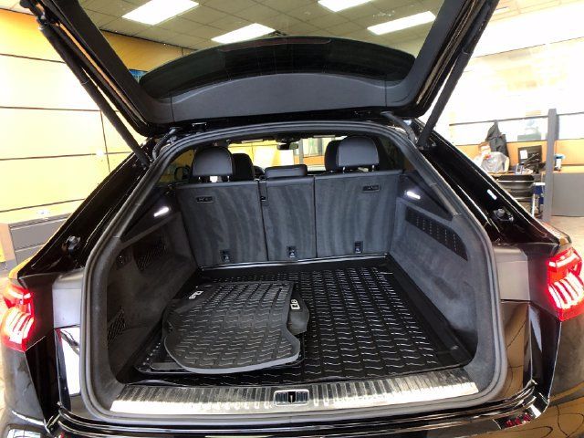Used 2019 Audi Q8 Premium Plus w/ Premium Plus AWD/4WD image 23