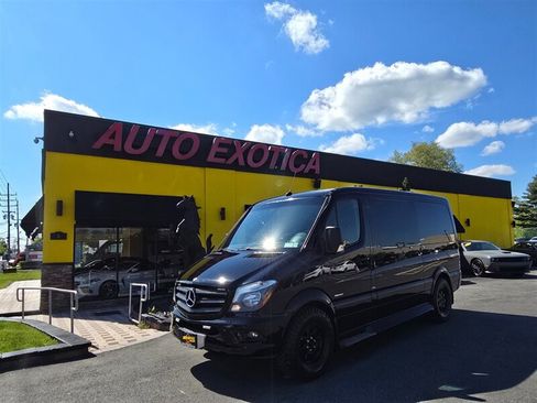 Used 2014 Mercedes-Benz Sprinter 2500 image 1