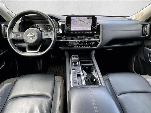 Used 2023 Nissan Pathfinder SL w/ SL Premium Package FWD image 16