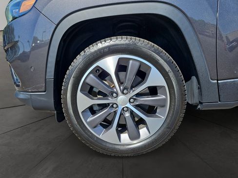 Used 2022 Jeep Cherokee Limited w/ Elite Package AWD/4WD image 14