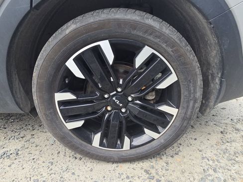 Used 2023 Kia Telluride SX AWD/4WD image 4