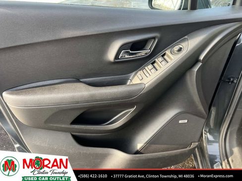 Used 2019 Chevrolet Trax Premier image 14